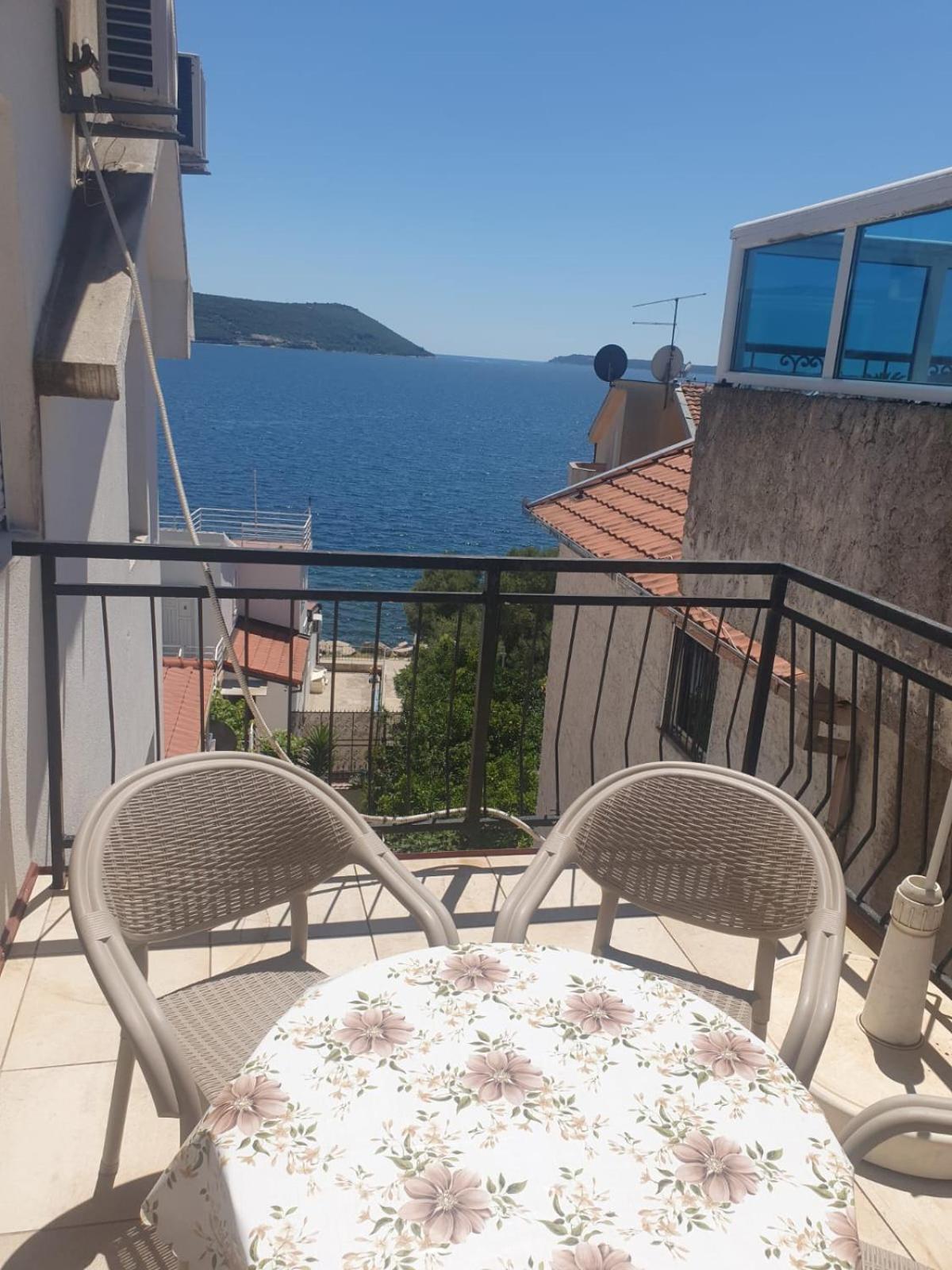 Sea View Apartments 헤르섹 외부 사진