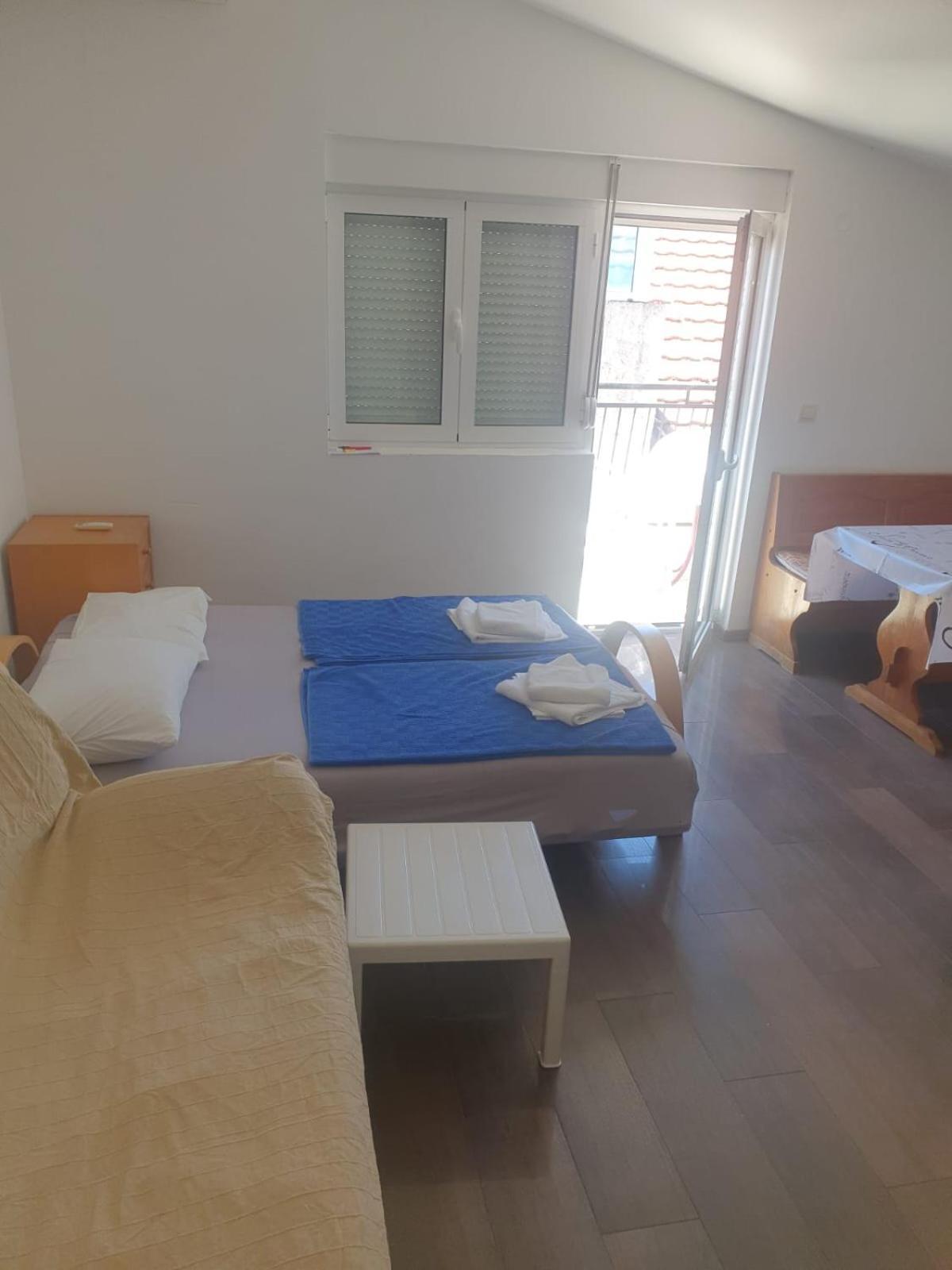 Sea View Apartments 헤르섹 객실 사진
