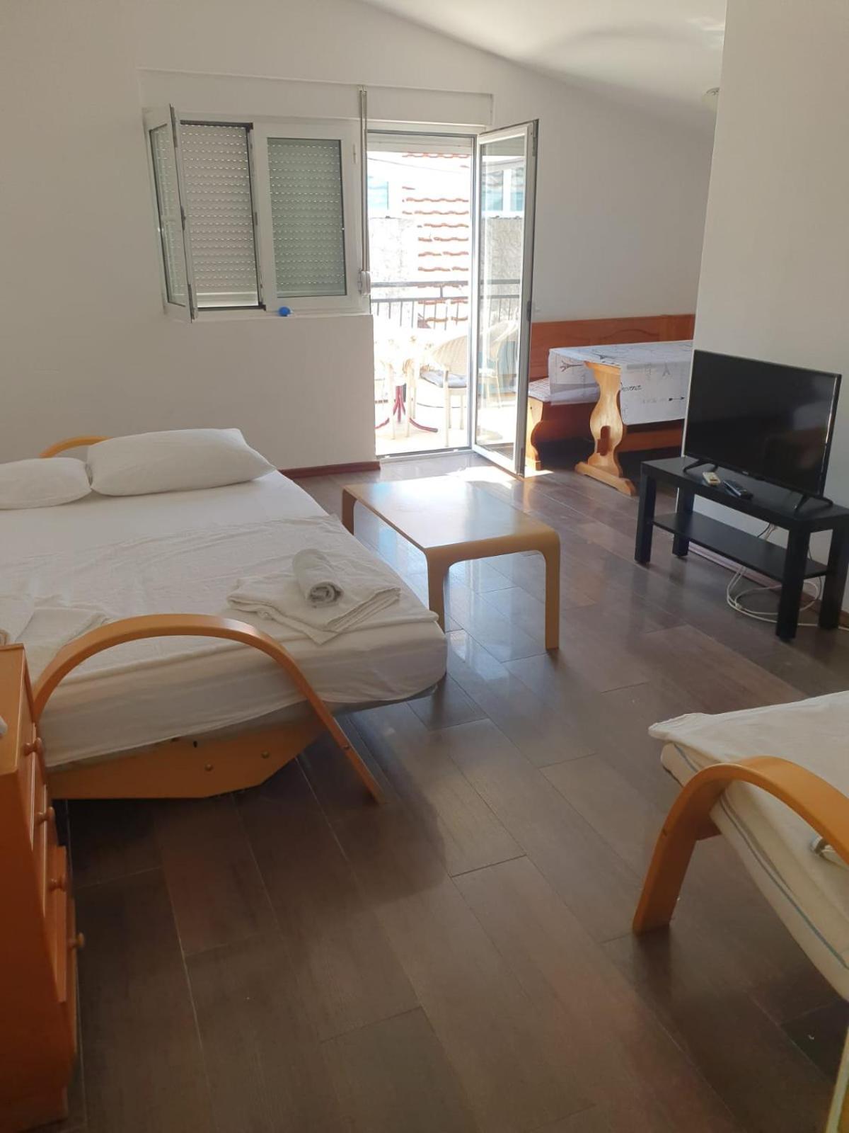 Sea View Apartments 헤르섹 객실 사진