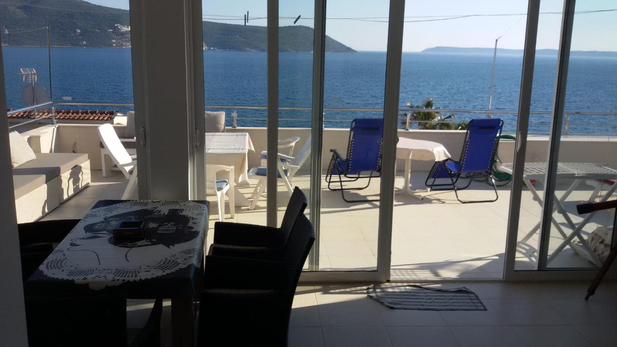 Sea View Apartments 헤르섹 객실 사진